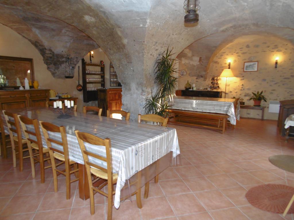 La Ferme De Valauris Bed and Breakfast Sisteron Εξωτερικό φωτογραφία