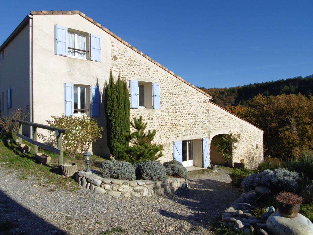 La Ferme De Valauris Bed and Breakfast Sisteron Εξωτερικό φωτογραφία