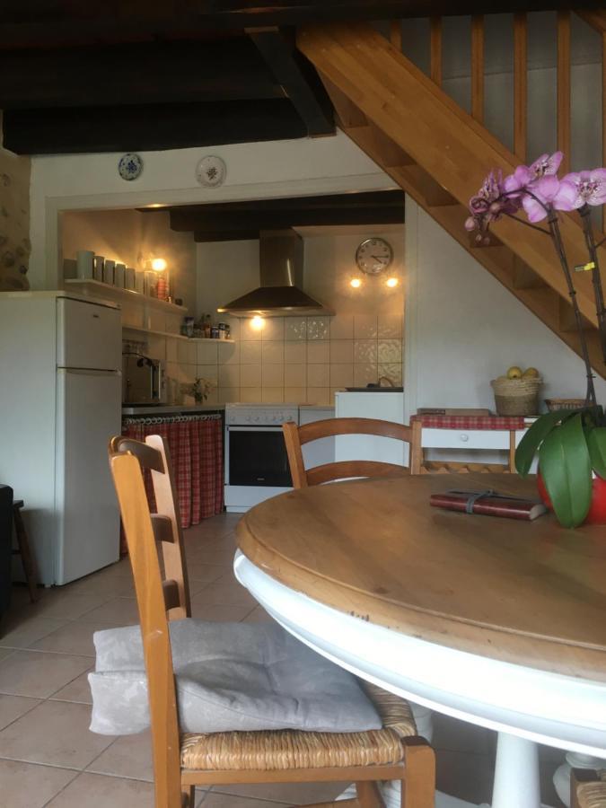 La Ferme De Valauris Bed and Breakfast Sisteron Εξωτερικό φωτογραφία