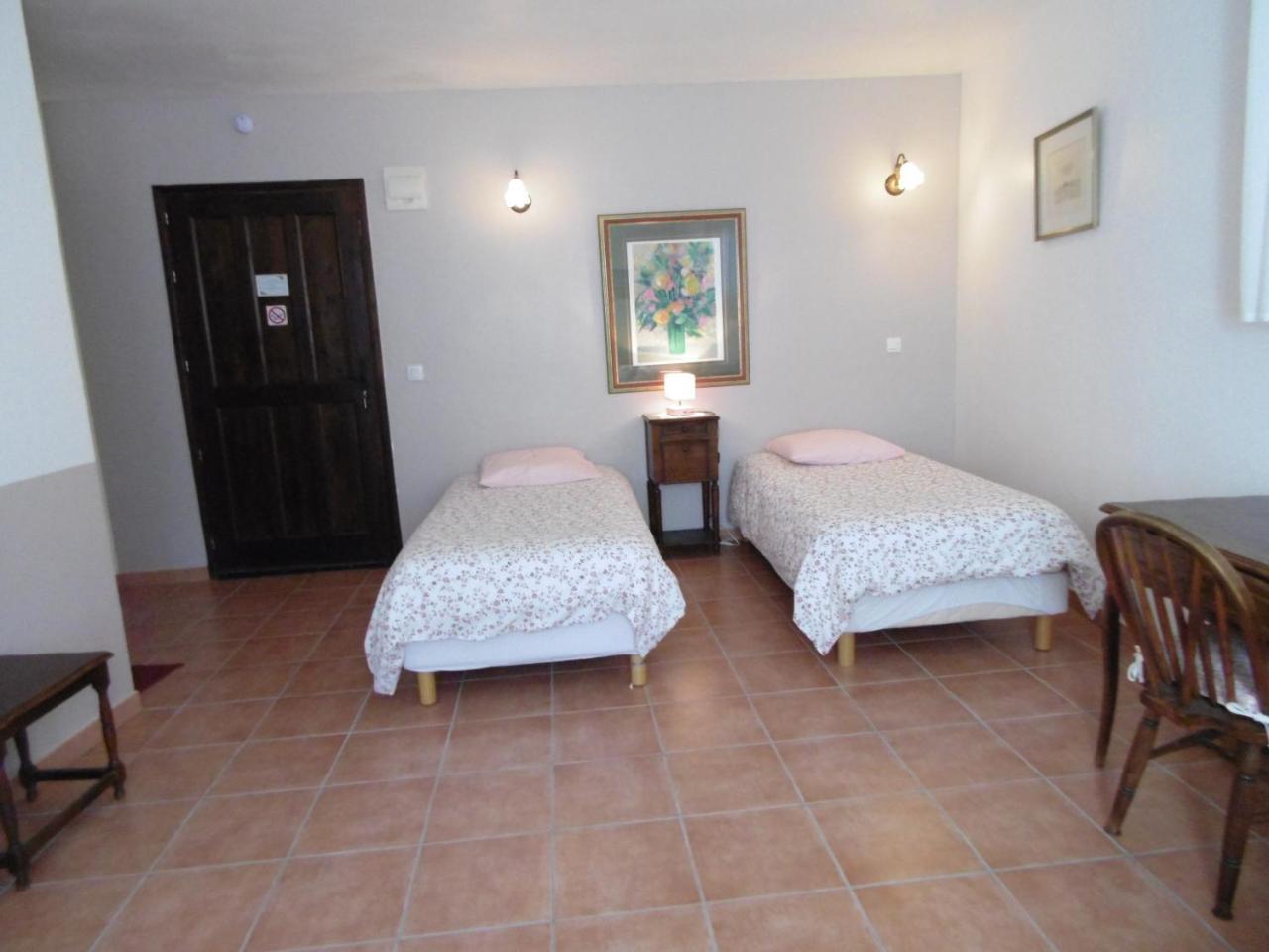 La Ferme De Valauris Bed and Breakfast Sisteron Εξωτερικό φωτογραφία